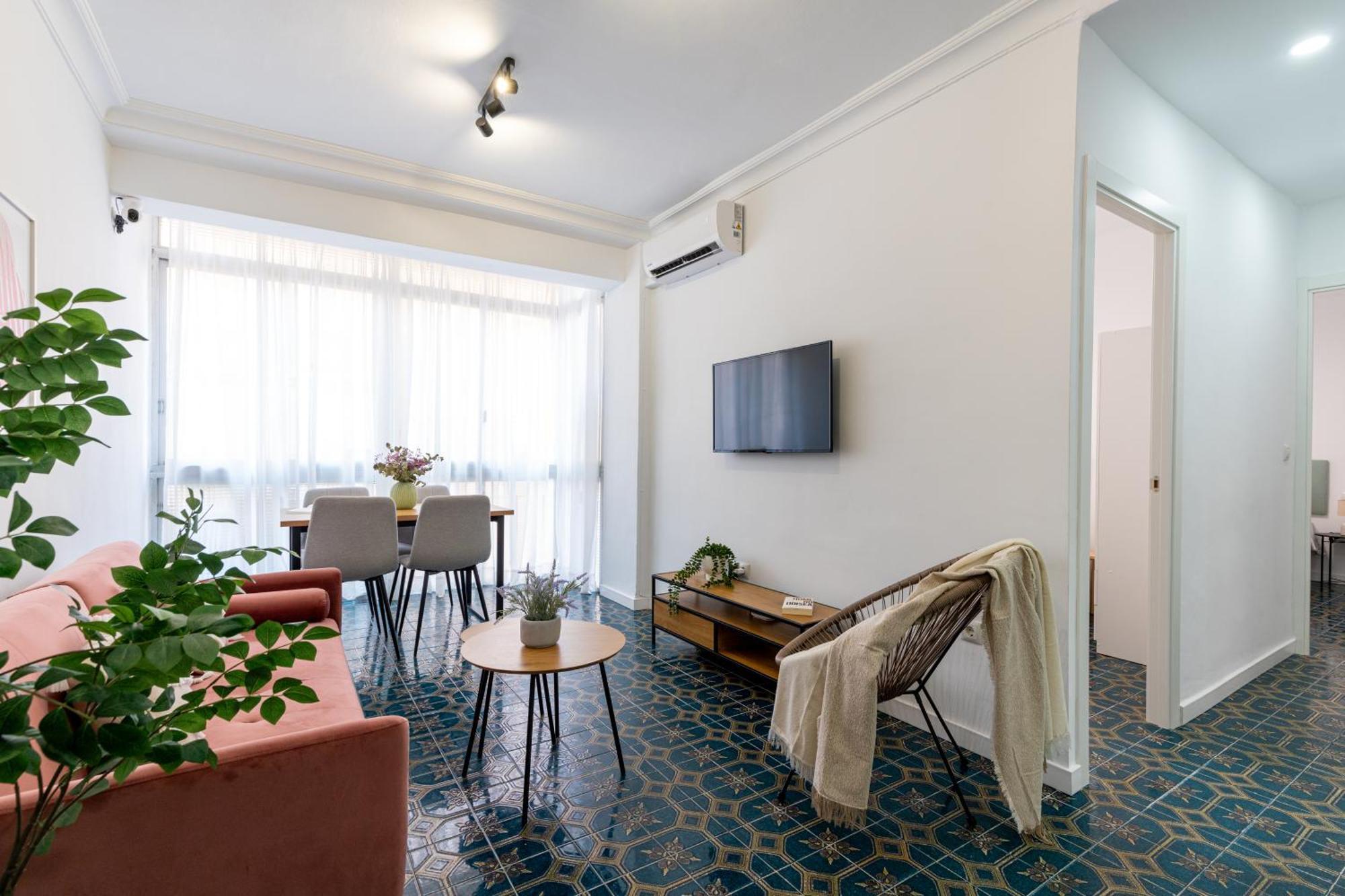Piso Elegante Y Nuevo De 3 Habitaciones Y 2 Banos Siviglia Esterno foto