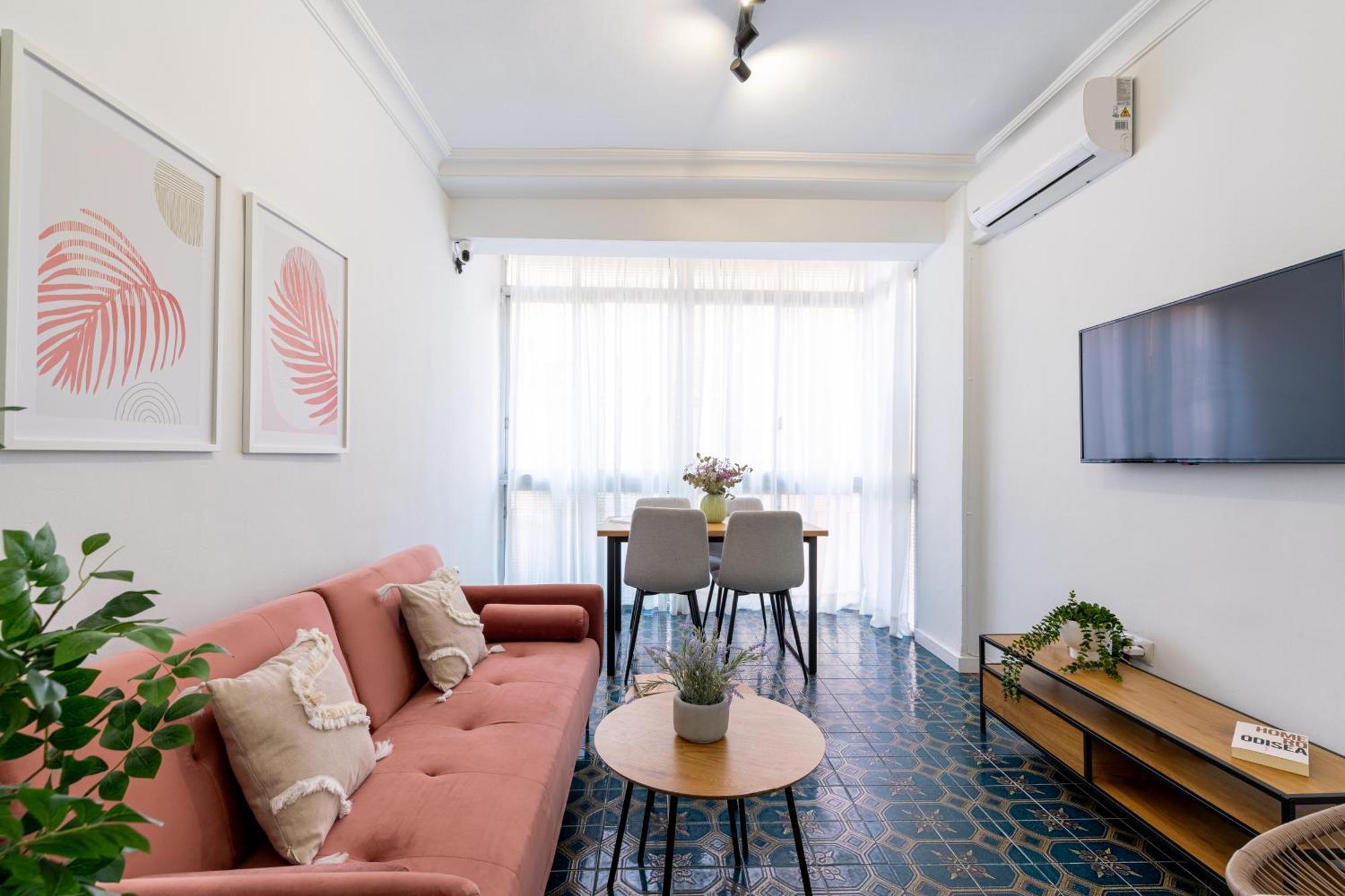 Piso Elegante Y Nuevo De 3 Habitaciones Y 2 Banos Siviglia Esterno foto