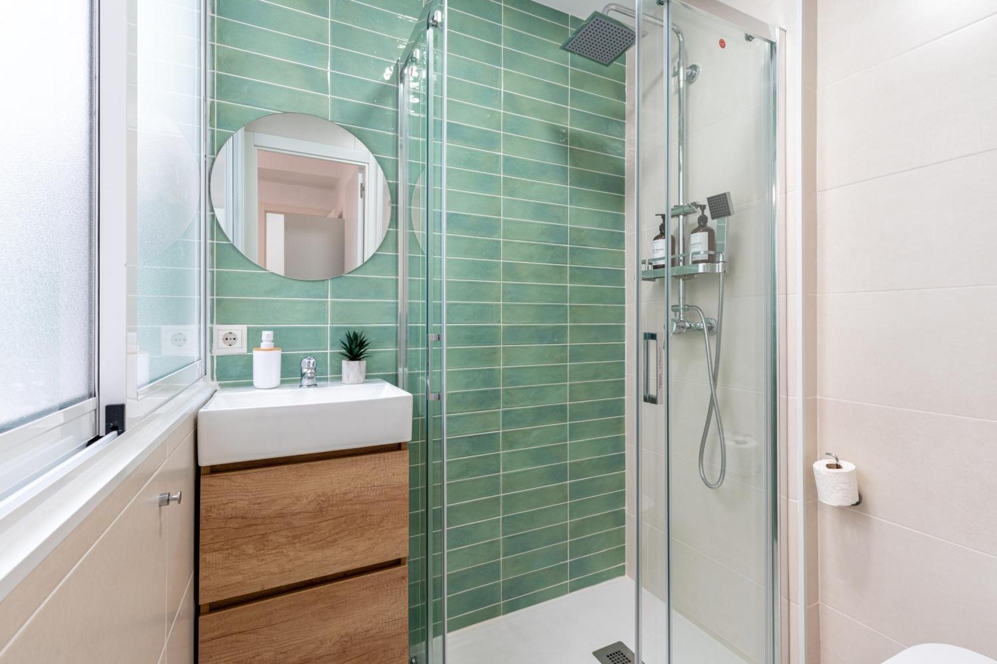 Piso Elegante Y Nuevo De 3 Habitaciones Y 2 Banos Siviglia Esterno foto