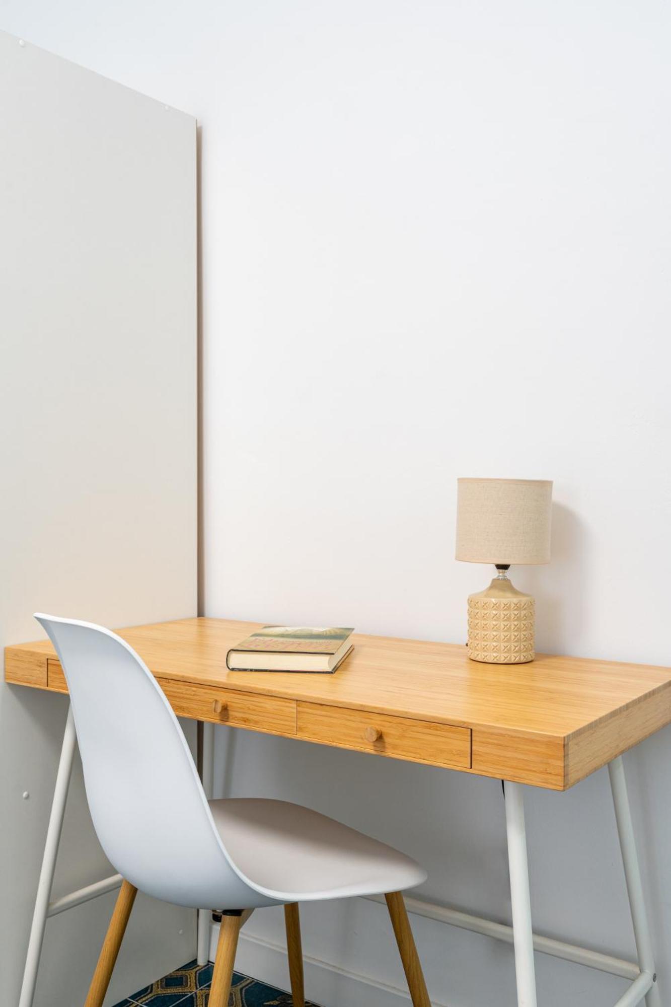 Piso Elegante Y Nuevo De 3 Habitaciones Y 2 Banos Siviglia Esterno foto